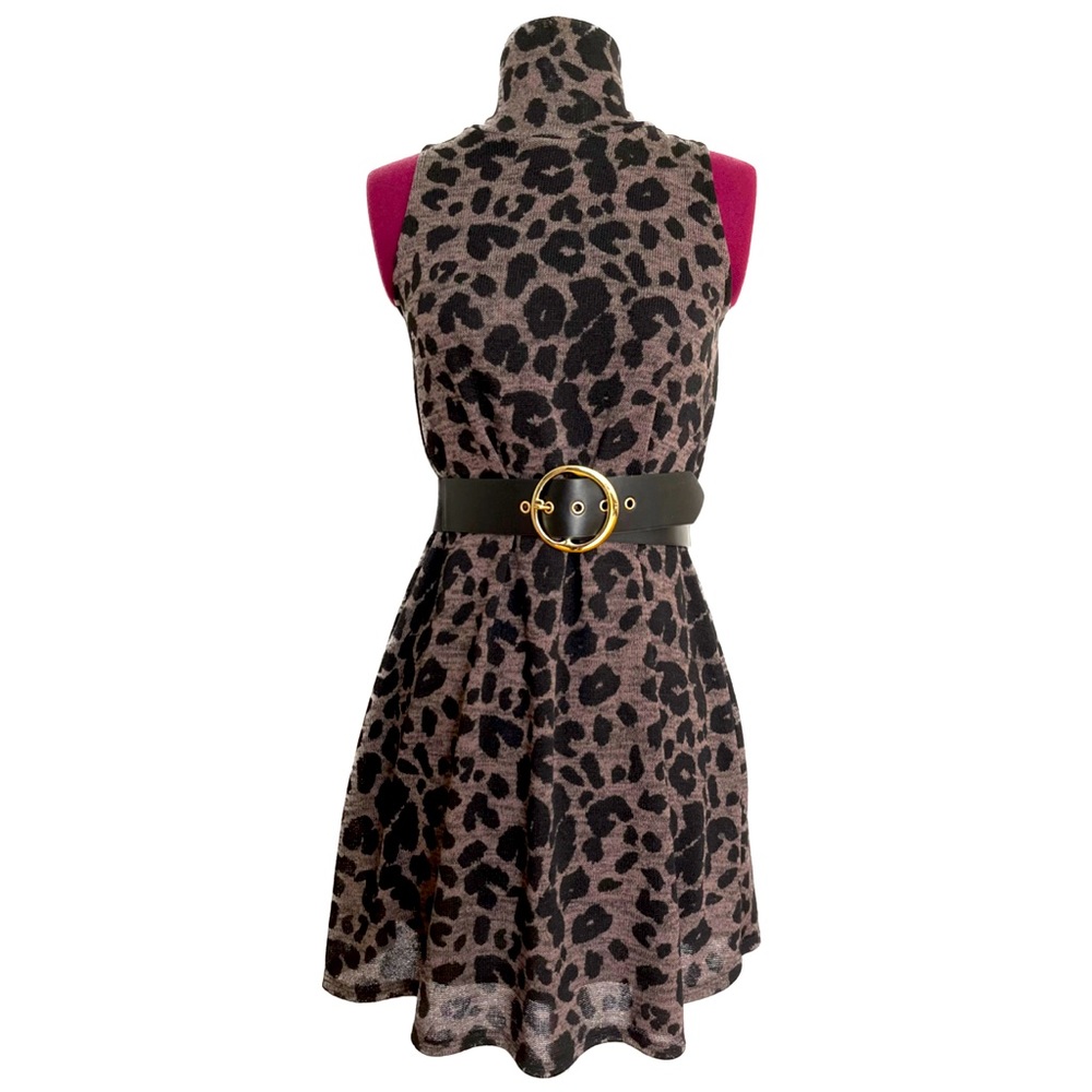 FAB’RIK Sleeveless High Neck Leopard Print Dress! Size S/M (with pockets!)